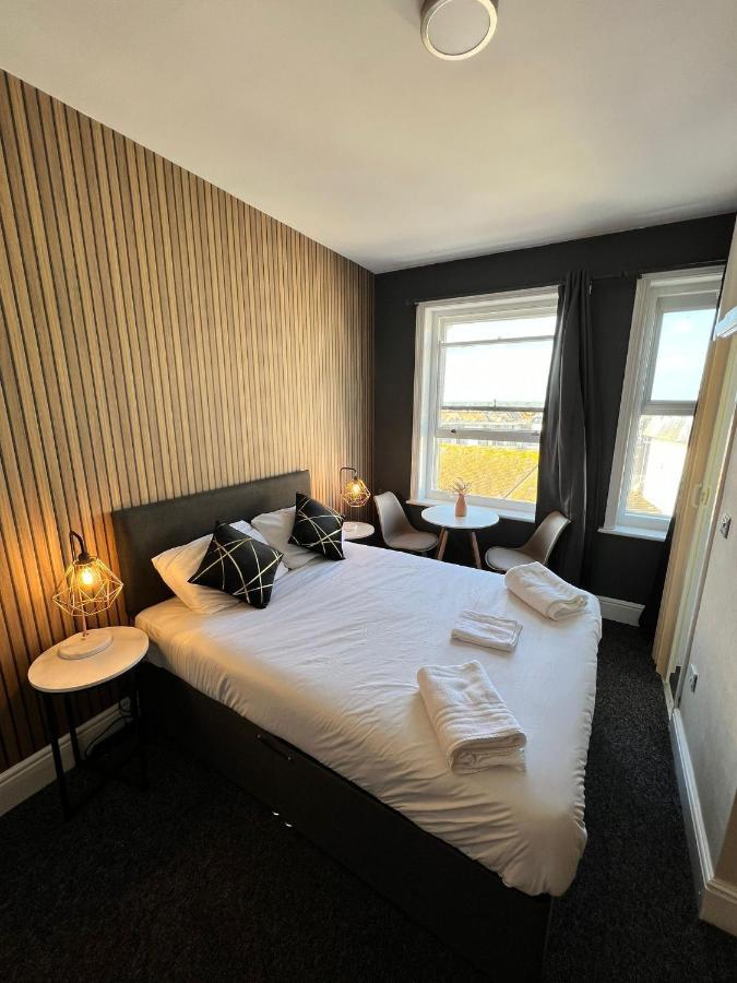 OYO Marine Parade Hotel Torneo de Torneo de Eastbourne Exterior foto