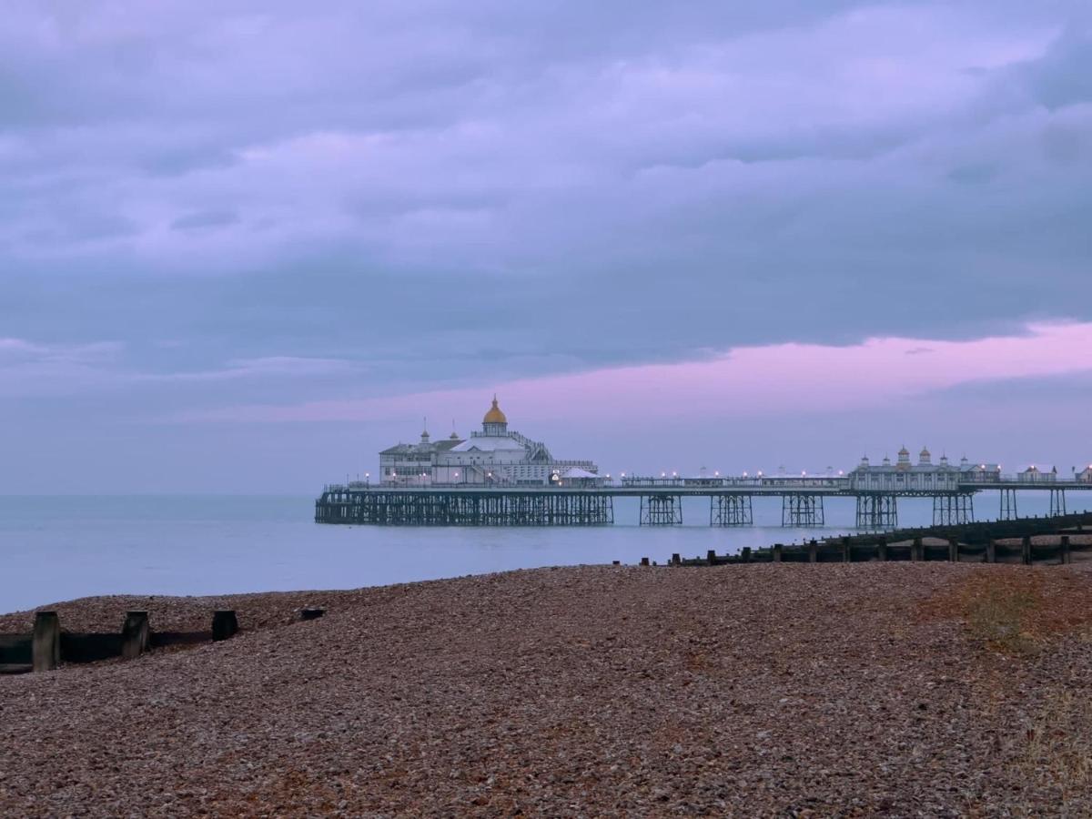 OYO Marine Parade Hotel Torneo de Torneo de Eastbourne Exterior foto